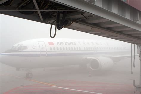 成都双流机场因大雾关闭5小时 101个航班延误_新浪航空航天_新浪网