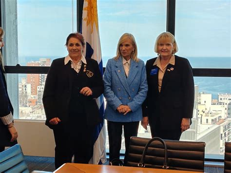 Stephanie Urchick en Montevideo: Visita Presidencia de la República ...