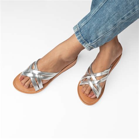 KYLEE SILVER WEDGE HEEL SANDAL – Shuco Shoes