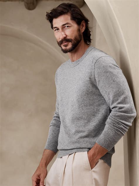 Alta Cashmere Crew-Neck Sweater | Banana Republic