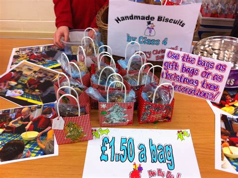 Cookridge Primary School: Tuesday 18th December 2012 - Christmas Fayre