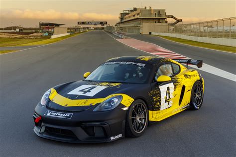 The first Porsche Cayman 718 GT4 Clubsport in Australia revealed ahead ...