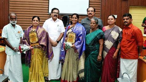 കൗൺസിലർമാരായ അദ്ധ്യാപകരെ ആദരിച്ചു - LOCAL - THRISSUR | Kerala Kaumudi ...
