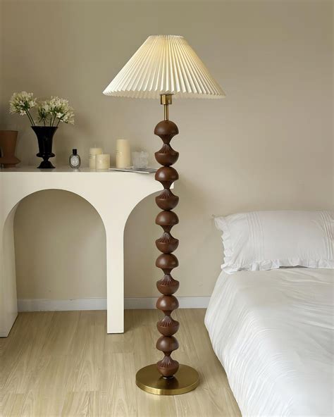Bobbin Wood Floor Lamp - Docos