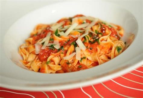 Pasta all'arrabbiata   Oppskrift i 2020