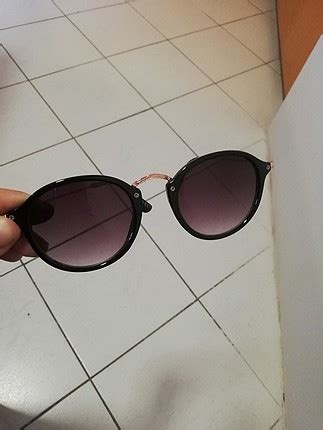 Siyah Tarz Gozluk H&M Gözlük %80 İndirimli - Gardrops