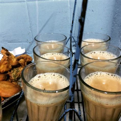 Enjoy A Cup Of Chai With Some Pakoras At This Shankar Market Joint Near ...
