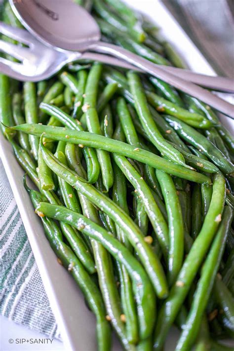 Easy French Green Beans with Garlic (Haricots Verts) • Sip + Sanity