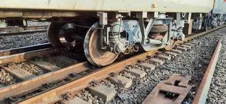 Howrah-tata-train-problem-हावड़ा के पास संकरैल में पार्सल ट्रेन के तीन ...