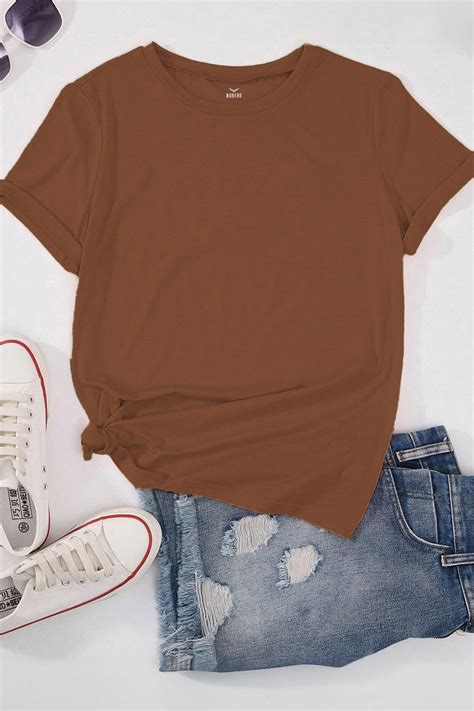 Brown T-Shirt Combinations for Men: Denim to Joggers | Nobero