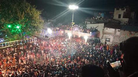 होली पर गरजती तोप और बरसती गोलियां, 450 साल पुरानी परंपरा आज भी निभा ...