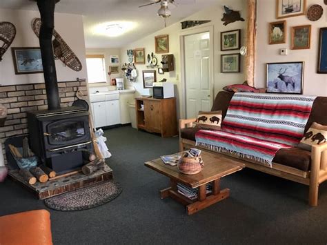 Rusty Spur Guest House and Gallery - Guesthouses for Rent in Fairfield ...