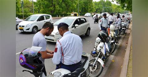 Govt To Check Fake CNG Stickers On Cars | LBB