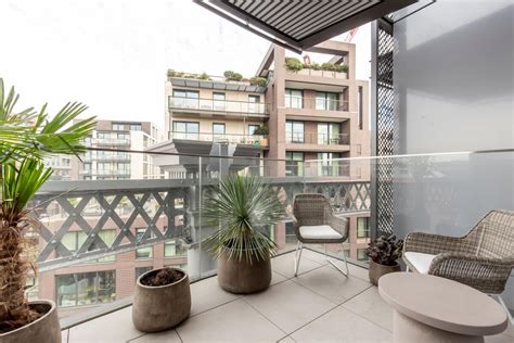flat for sale in Gashodlers, 1 Lewis Cubitt Square, King's Cross ...