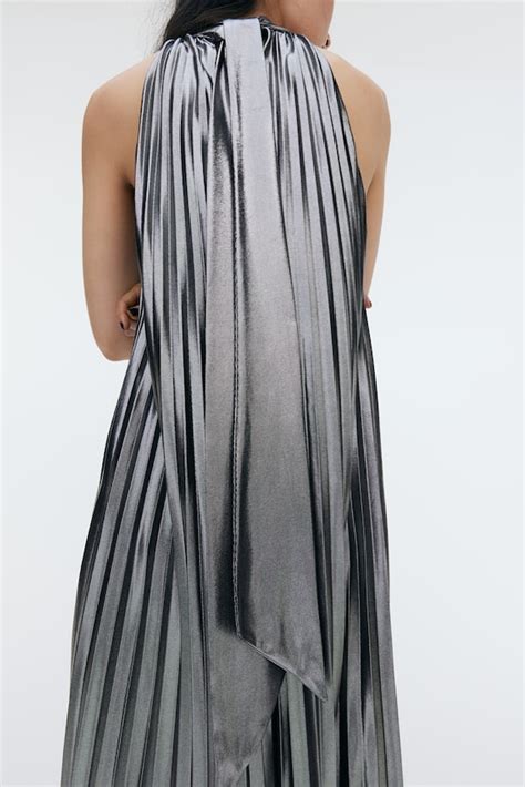 Halter Dresses | Halter Neck Dresses | H&M IN