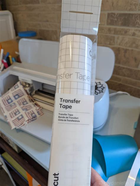 How to Use Permanent Vinyl with Your Cricut Machine - DIY Danielle®