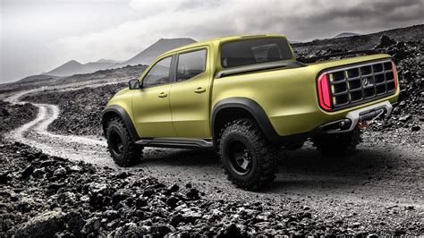 Mercedes-Benz hops into beds with new X-Class pickup truck