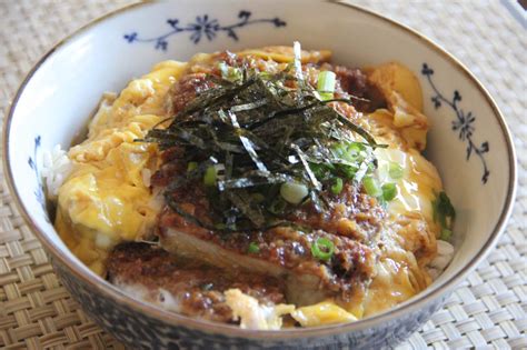Katsudon Recipe – Japanese Cooking 101