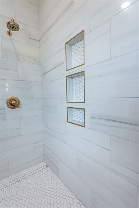 Davis: Primary — Mouery's Flooring