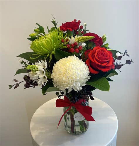 Christmas Blooms Bouquet | Sienna Bloom Floristry