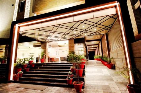 Pinnacle By 1589, Lucknow - Book by Hour & Save Upto 70% on Lucknow Hotels