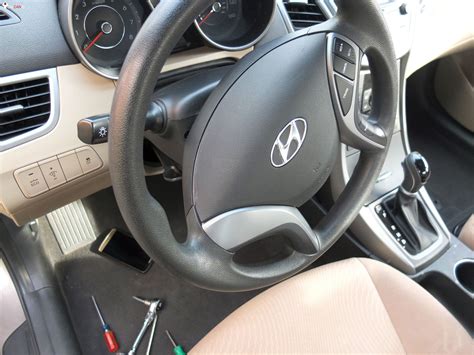 2011-2016 Hyundai Elantra Airbag & Steering Wheel Removal