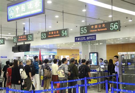 上海浦东国际机场口岸迎来节前出境客流高峰|浦东机场|出境|边检_新浪新闻