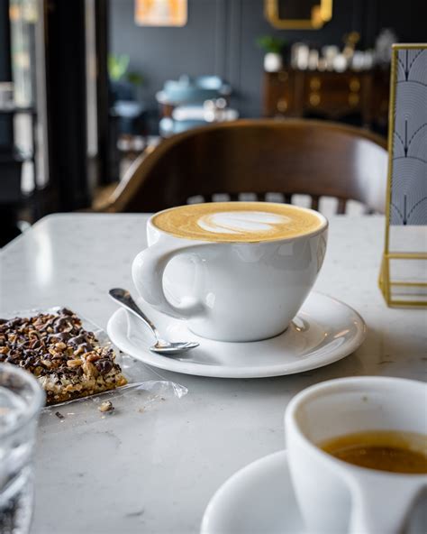 The Best Coffee Shops in Chicago in 2025 (Ranking)