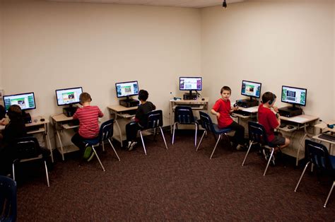 Computer Lab Tour 的图像结果