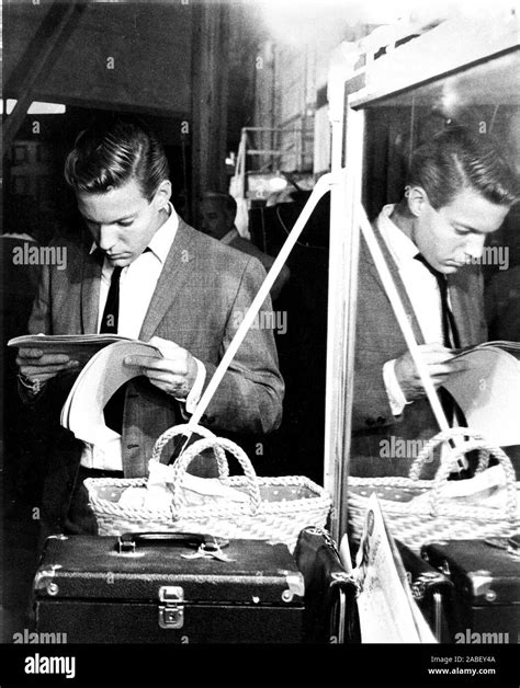 TWILIGHT OF HONOR, Richard Chamberlain, on-set, 1963 Stock Photo - Alamy