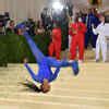 Nia Dennis's epic floor routine at the 2021 Met Gala impresses the ...