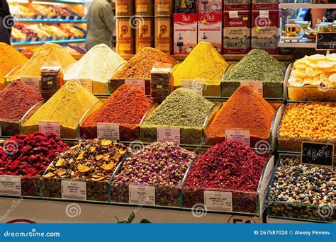 ISTANBUL, TURKEY - JULY 05, 2018: Spices on the Shelves in Spice Bazaar ...