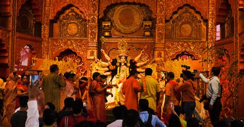 Best Durga Temples to Visit in Kolkata This Durga Puja 2025 | WhatsHot ...