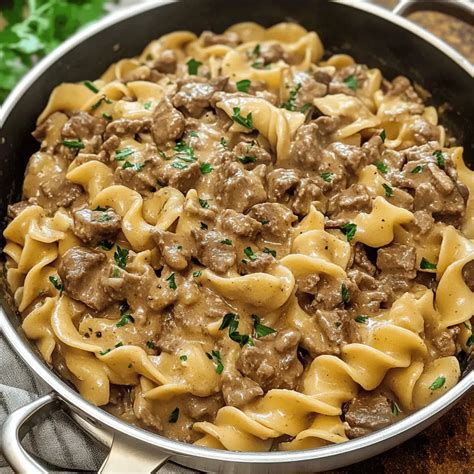 Easy One Pot Beef Stroganoff: Irresistible Creamy Comfort