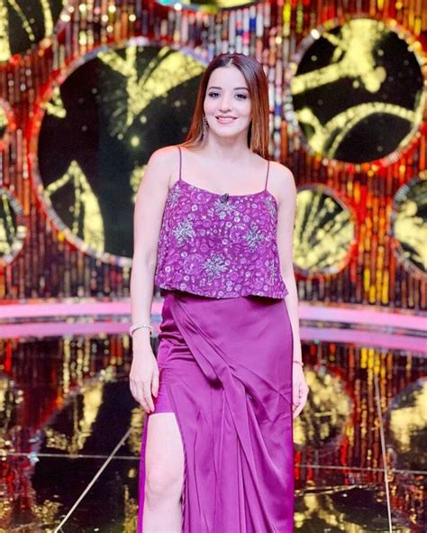 Bhojpuri Sensation Monalisa Sizzles in a Purple Sequin Top And Thigh ...