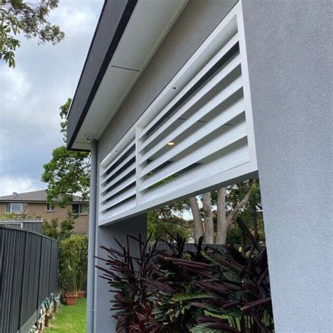 Rezultat imagine pentru Installing Privacy Screen