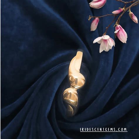Buy Gold Bangle Bracelet for Women Online -Daily Wear – Iridescent Gems