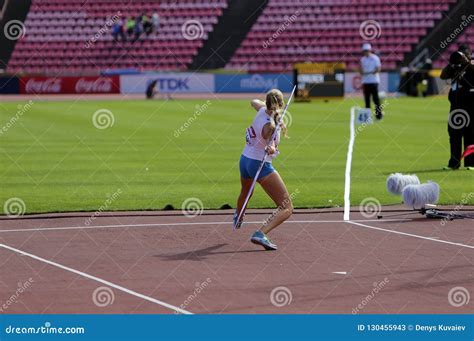 Girls Javelin Throw 的图像结果