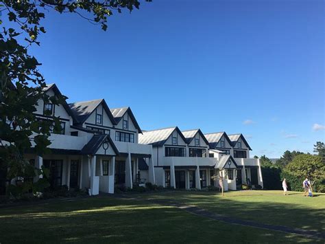 THE SALTY DOG INN (Snells Beach) - Inn Reviews, Photos, Rate Comparison ...