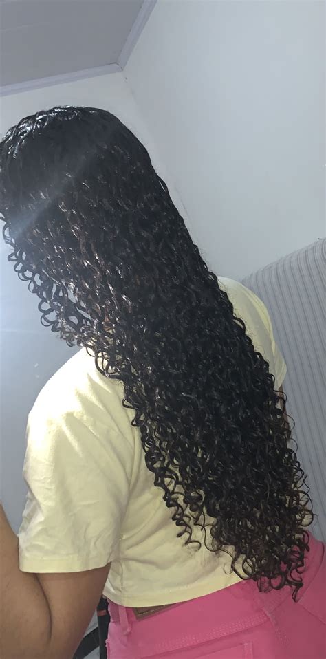 Pin de orly cova em hairstyle 🧸🤍🥛 | Cabelo dos sonhos, Cabelo cacheado ...