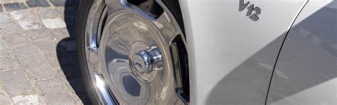 Download wallpaper Mercedes-Benz, Mercedes, logo, Maybach, wheel, S ...
