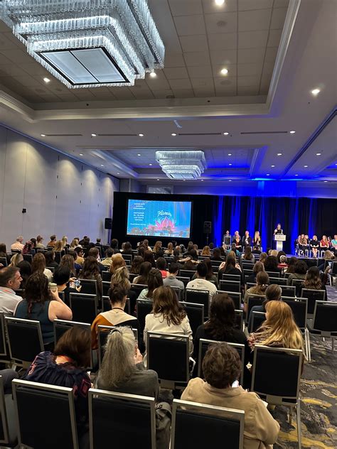 Program Committee 的图像结果