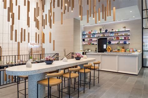 780 Third Avenue - New York Offices