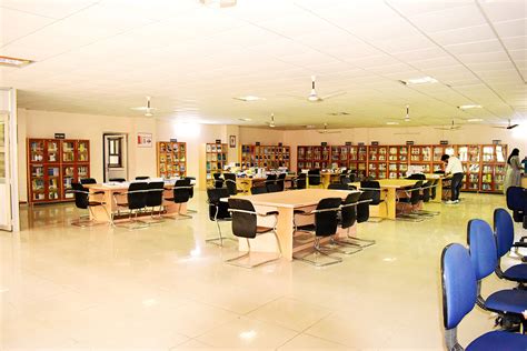 Best D.Pharm & B.Pharmacy College in Greater Noida : GNITCP