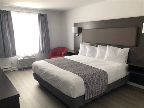 TRAVELODGE BY WYNDHAM RIGAUD (Quebec) - Hotel Reviews, Photos, Rate ...