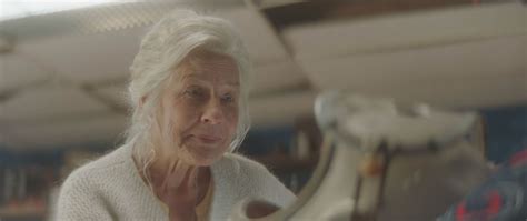 MOVIE REVIEW: Linoleum — Every Movie Has a Lesson