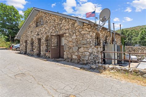 17539 Elizabeth Lake Rd, Lake Hughes, CA 93532 - The Rock Inn at Lake ...