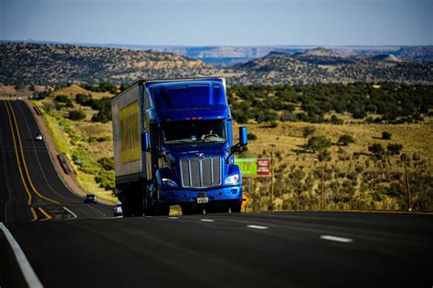How Truck Drivers Stay Awake and Fit | Coast 2 Coast Trucking Permits