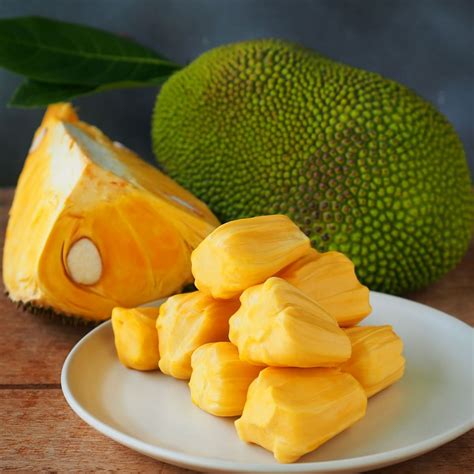 What Is Jackfruit? (+ How To Cook It) - Insanely Good