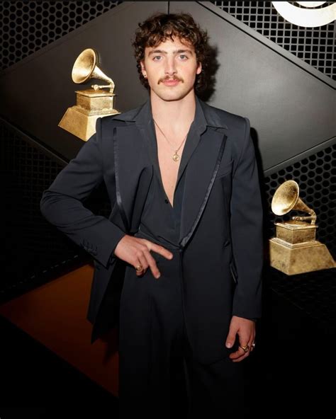 Biography of famous singer Benson Boone Height, Age and & More